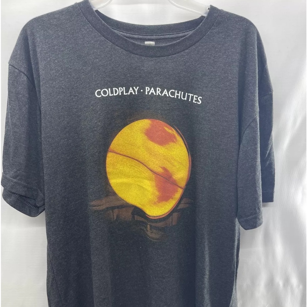 2016 COLDPLAY "A Head Full of Dreams" Concert Tour T-Shirt Medium CHRIS MARTIN